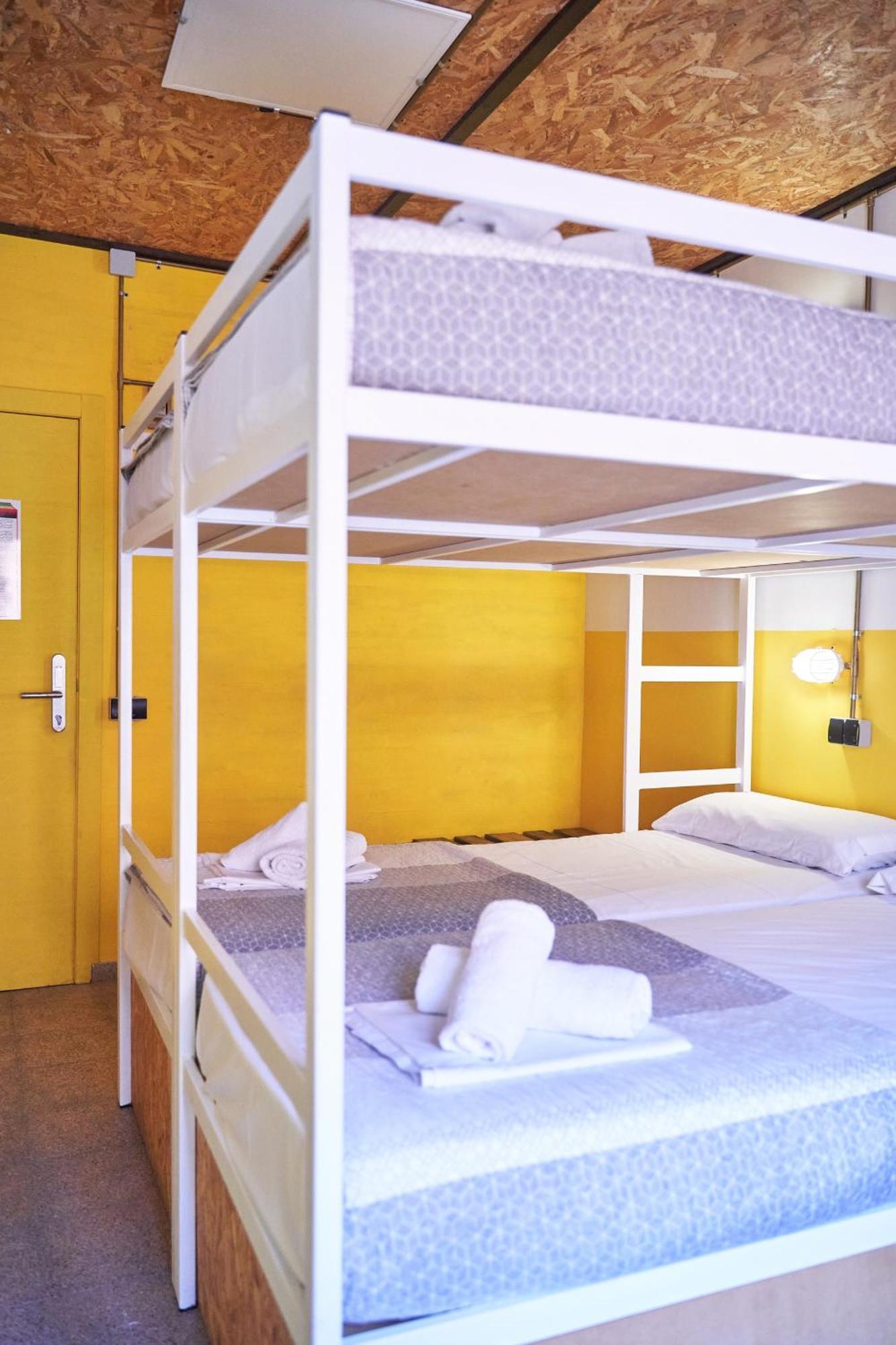 Loft Group Hostel Lloret de Mar