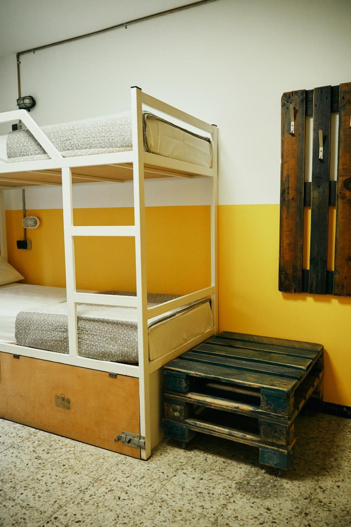 Loft Group Hostel Lloret de Mar